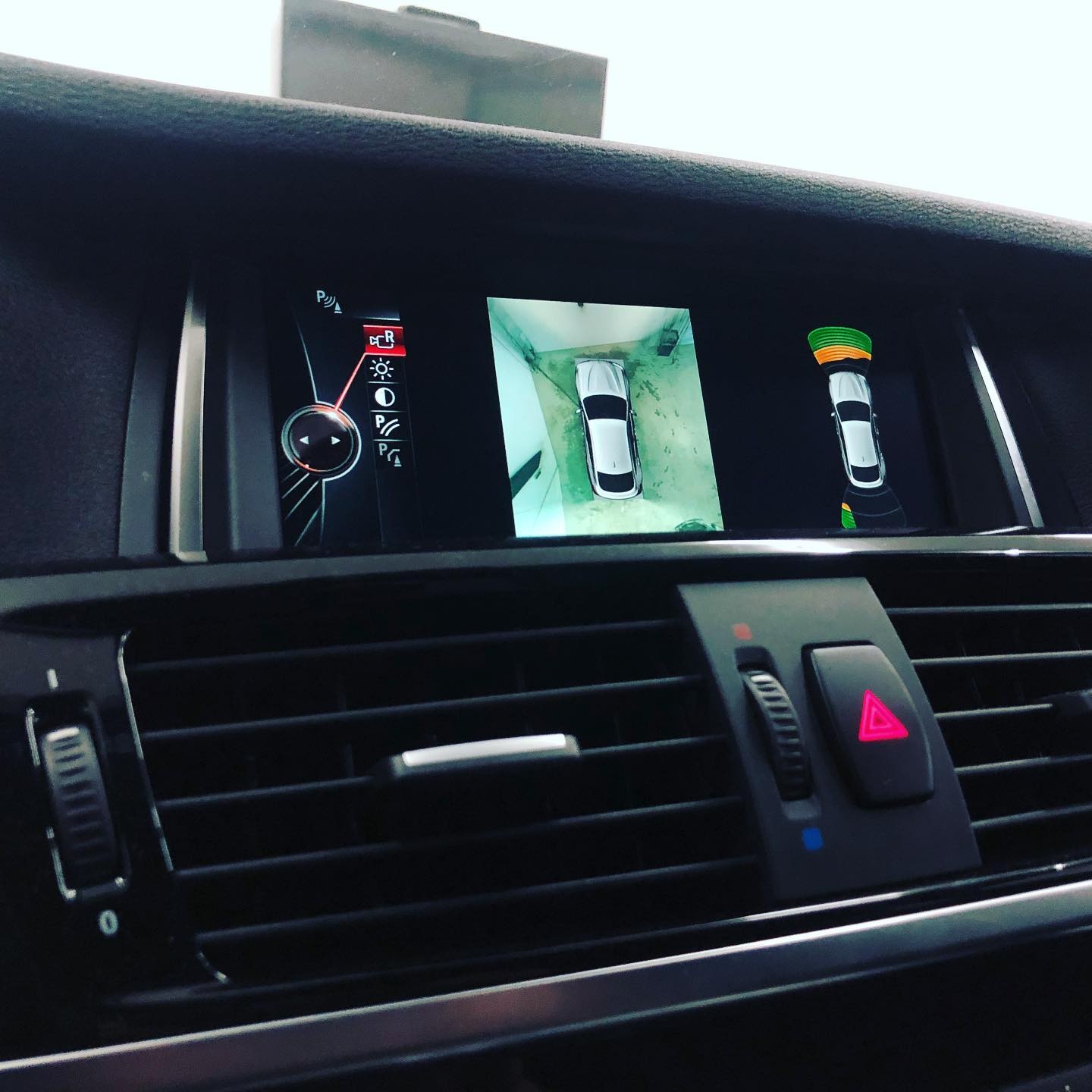 BMW X4 F26 Nachrüstung Surround View #bmw #x4 #bmwx4 #bmwretrofit #retrofit #bimmer #coding #bimmermanufaktur #traunstein #köln #…