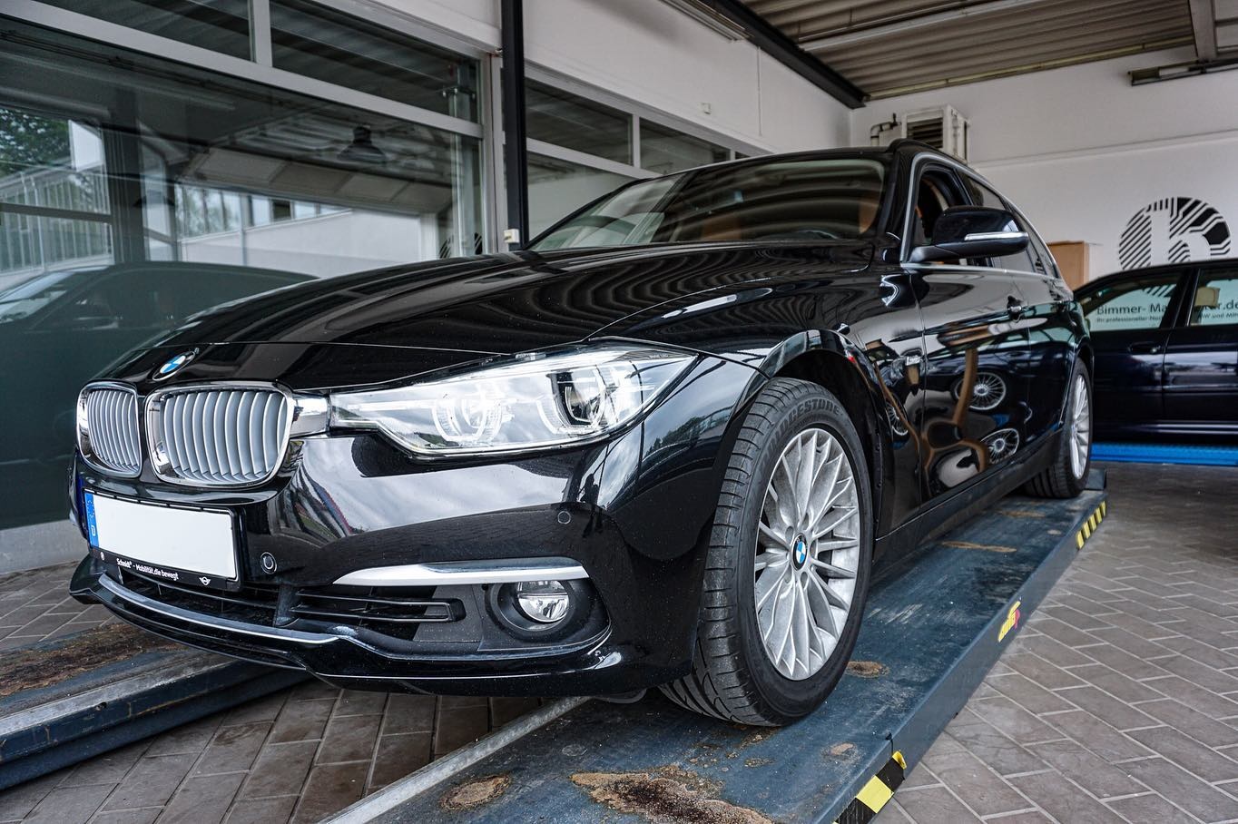 🖤 BMW 330i F31 🖤