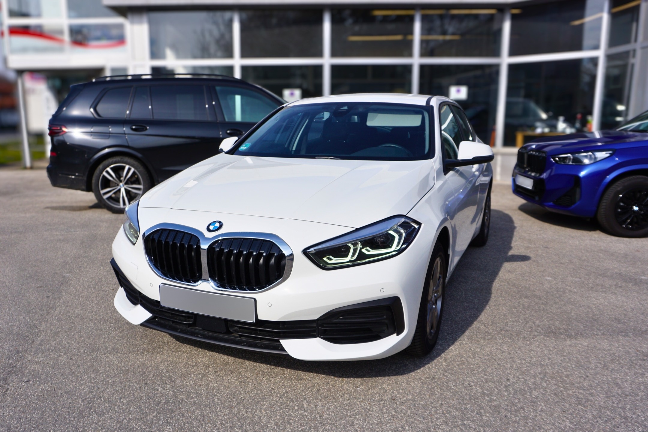 BMW 1er F40 - Nachrüstung Spurwechselwarnung, Totwinkelassistent, Außenspiegelpaket SA430 mit Anklappfunktion, Fahrerseite automa…