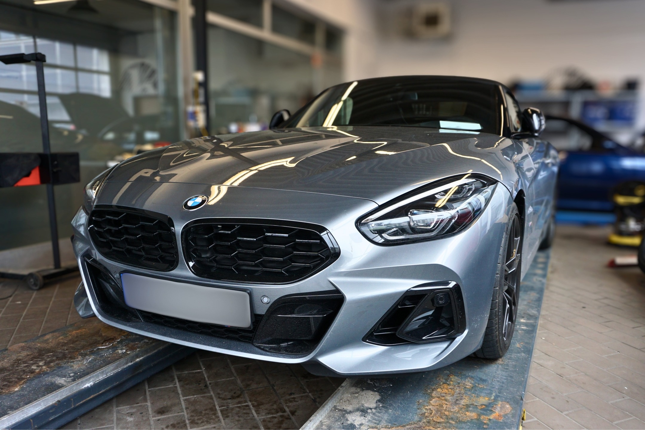 BMW Z4 G29 – Nachrüstung einer originalen BMW Rückfahrkamera